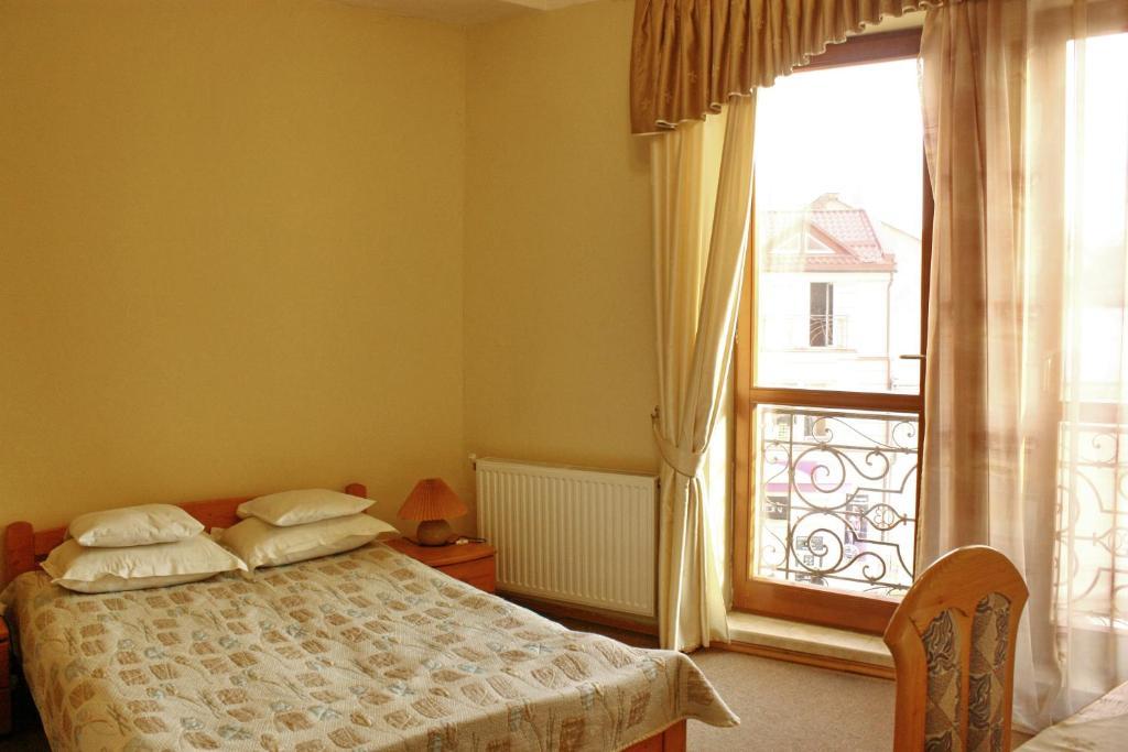 Atlant Hotel Uzhhorod Quarto foto